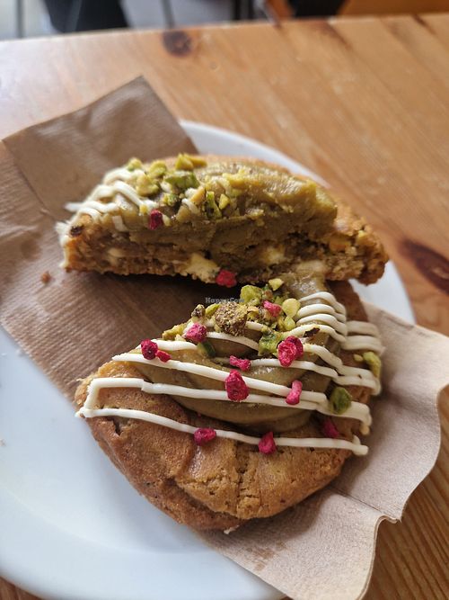 Pistachio stuffed cookie at YayLo in Reading
