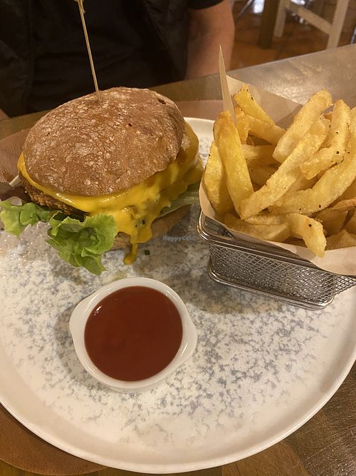 Veggie burger   at Los Telares in La Gomera