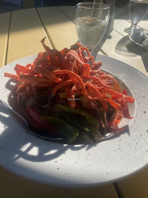 Wonton saladd  at Main Street in Ingonish