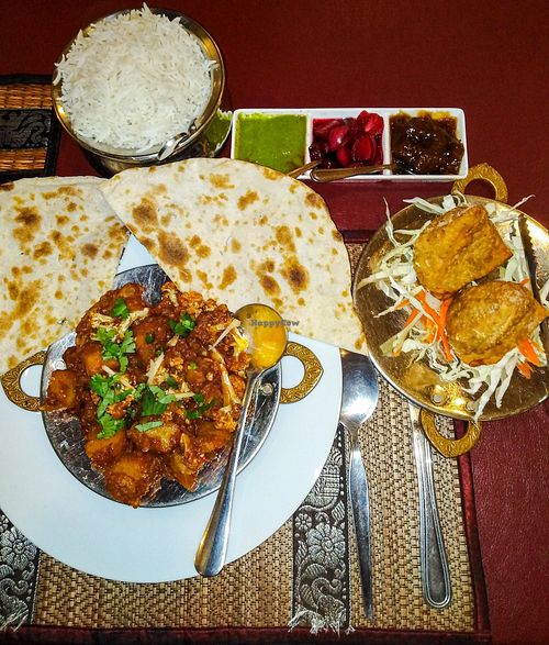 Aloo Gobi with Naan and Veg Samosa at Masala Twist Indian & Thai food in Pattaya