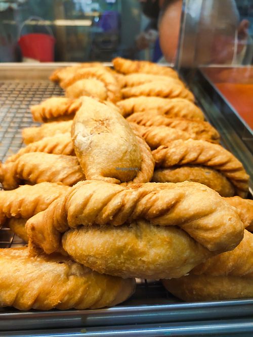 Image of Delisnacks 德利食 - Queen Street