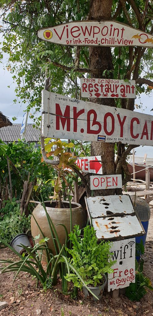 Enterence at MR.BOY CAFÉ in Koh Siboya