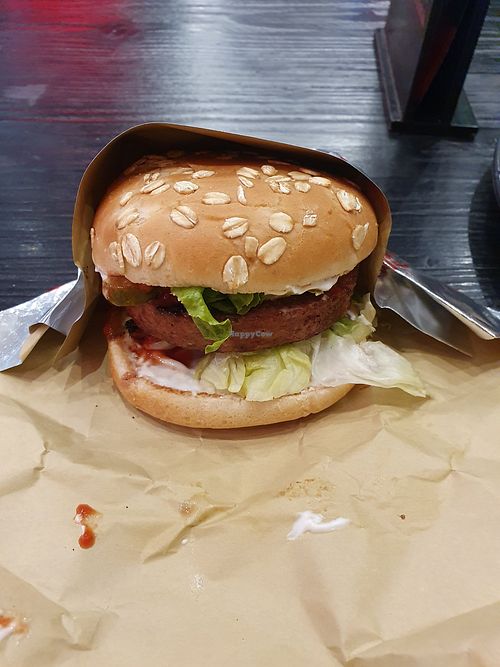 Garden gourmet patty at Goody's Burger House - Othonos in Athens