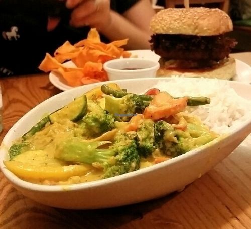 spicy curry dish at Avocado in Athens