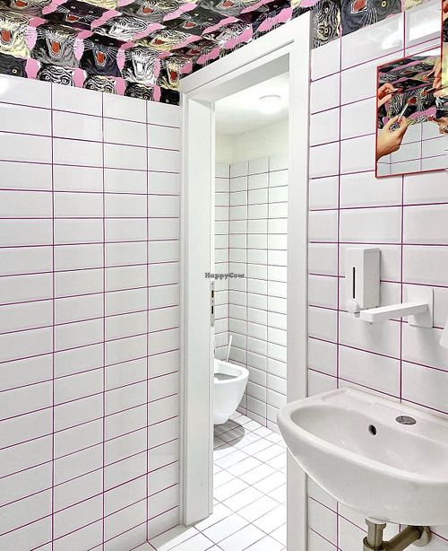 Indoor at Mimi's Cafe Vegan in Athens