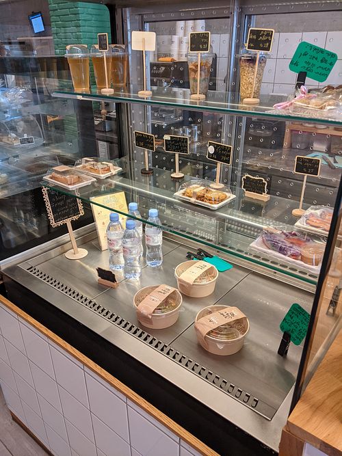 Prepackaged food at Pinkgreens in Ramat Hasharon