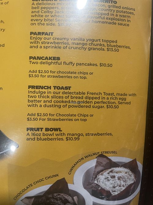 fruit bowl is the only vegan option  at Foodie Club in Grand Canyon Village