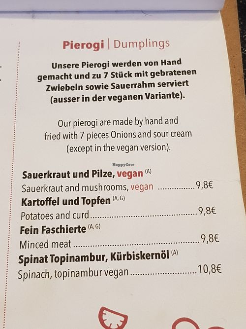 The two vegan Pierogi flavours (spinach and mushrooms with sauerkraut) at 15 süße Minuten Café - Bistro in Vienna