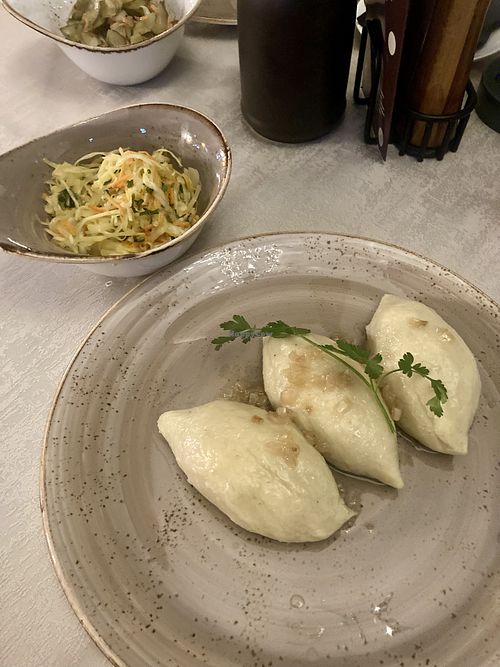 Pyzdry z surówką   at Dwór Liczyrzepy in Karpacz