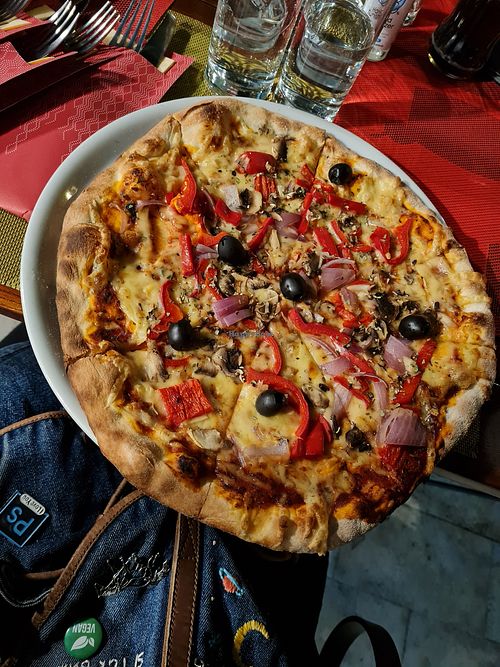 Vegan pizza at Do-Do Café in Herceg Novi