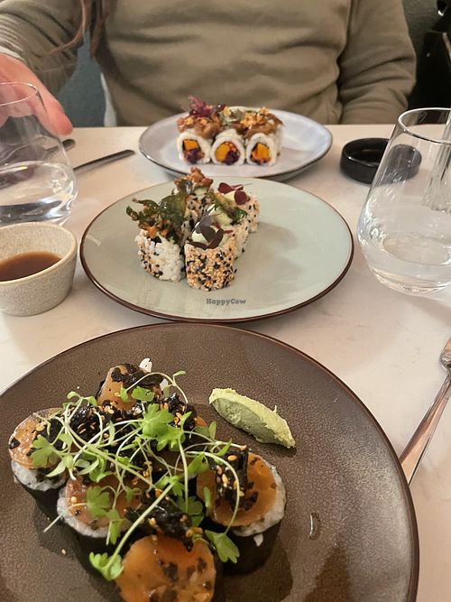   at brEAThe Restaurant | Sushi végétal à Paris in Paris