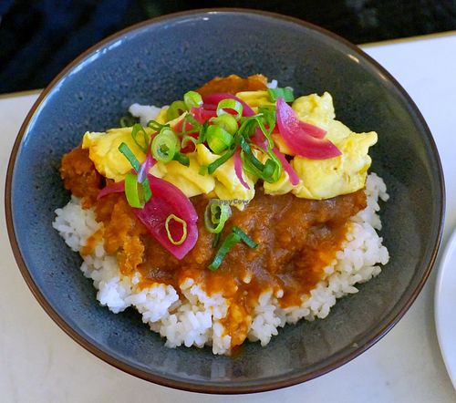 Katsudon at brEAThe Restaurant | Sushi végétal à Paris in Paris