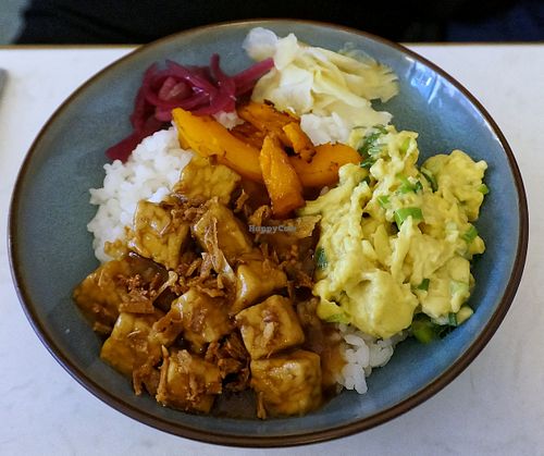 DONBURI   at brEAThe Restaurant | Sushi végétal à Paris in Paris