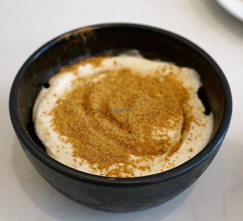 Crème café et kinako at brEAThe Restaurant | Sushi végétal à Paris in Paris