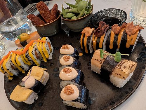 at brEAThe Restaurant | Sushi végétal à Paris in Paris