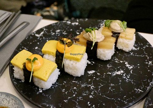 Tamago + Daikon Nigiro at brEAThe Restaurant | Sushi végétal à Paris in Paris