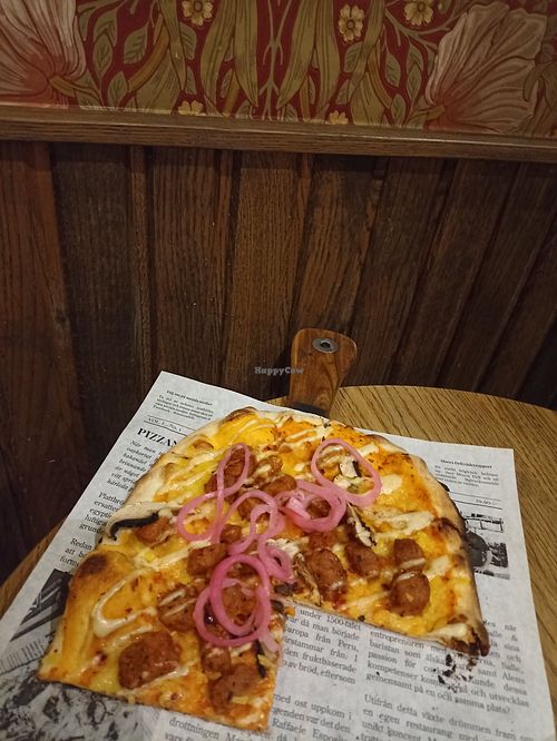 Vegobites pizza at Mocca Deli in Norrkoping