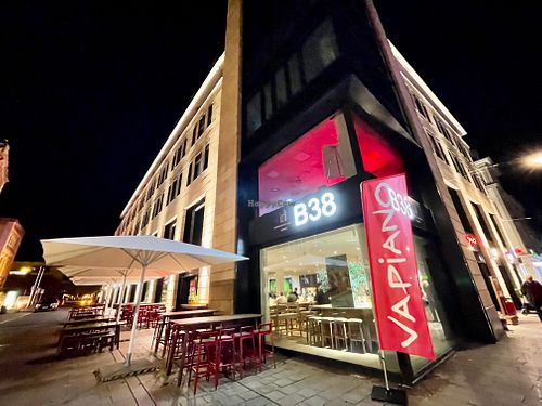 store front at Vapiano in Erfurt