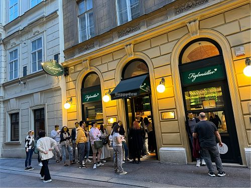 crowded (!) — on a weekday  at Figlmüller in Vienna