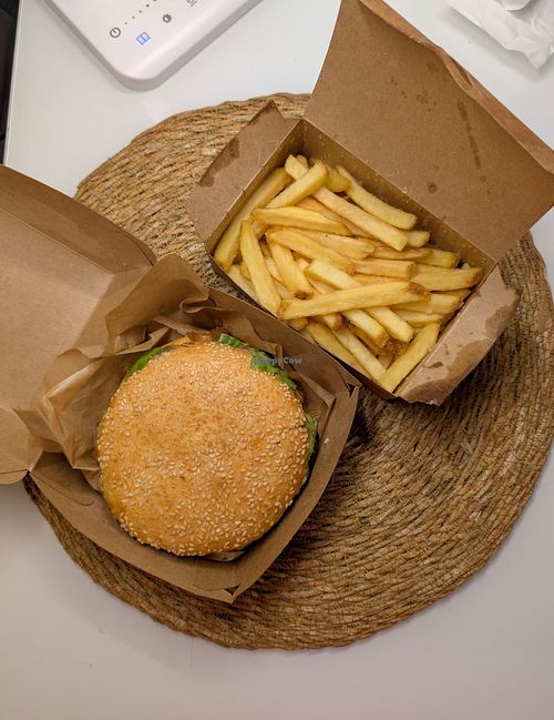  at Burger Bros in Vienna