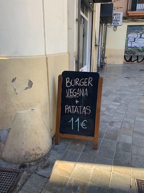 vegan burger offer  at Buen Ayre in Mallorca
