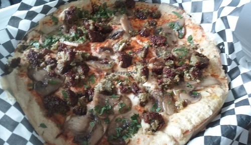 Pizza vegana  at Habibi's in San Salvador