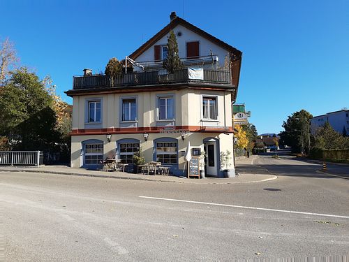 Exterior at House of Momos in Wetzikon