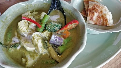 Vegetarian Green curry with prata at Thai Accent in Central Singapore