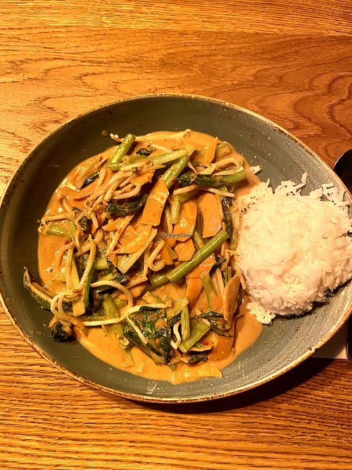 Soi Sam with peanut sauce  at New Saigon in Hamburg