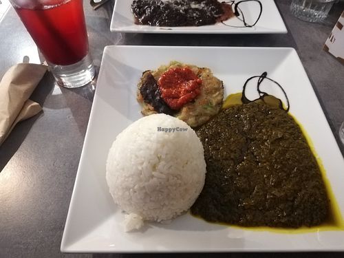 We had the vegetarian dish, that is also vegan with some tamarind and hibiscus juice. Very delicious! at La Grange Africaine in Clermont-ferrand