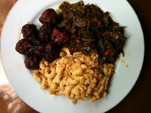 Seasoned Vegan's Plant-Based BBQ Riblets w/ Mac & Cheese

NYC


photo by ecoRDN 
ecoRDN.com at Seasoned Vegan in New York City