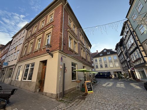 outside  at Picknick in Coburg