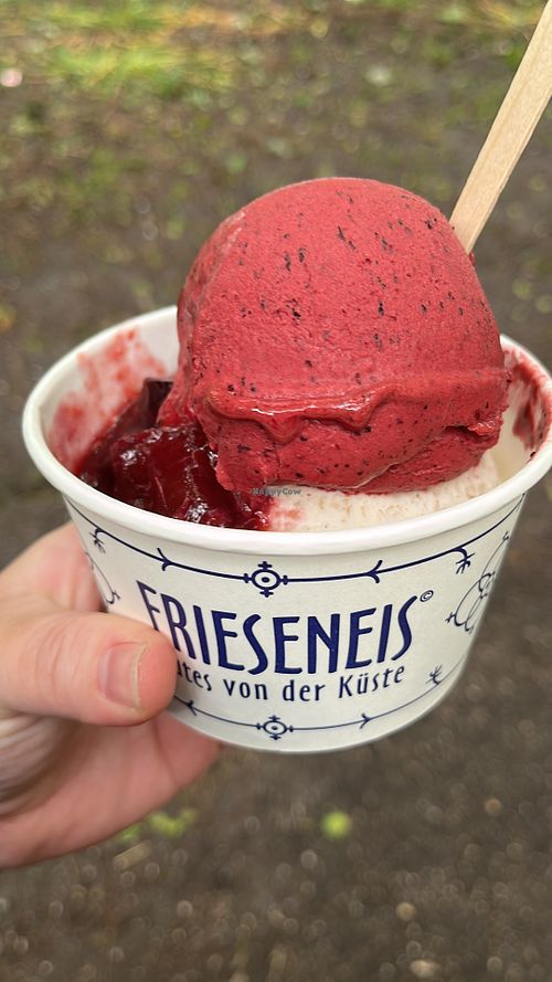 Blueberry and Oat with plum sauce   at Frieseneis in Norderney