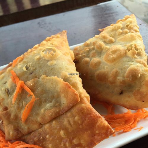 veg samosa at Taj Mahal in Siem Reap