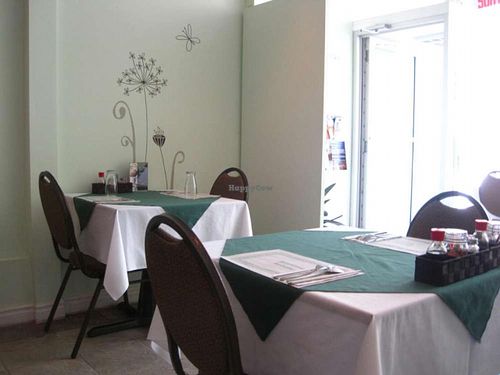 Inside at Su Shian Yuang in Montreal