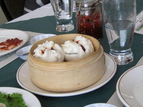 BBQ Steamed Buns at Su Shian Yuang in Montreal