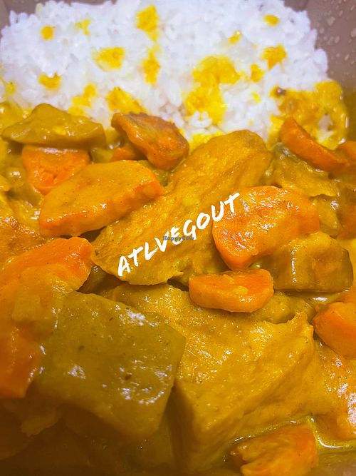 Curry  at Envegan in East Point