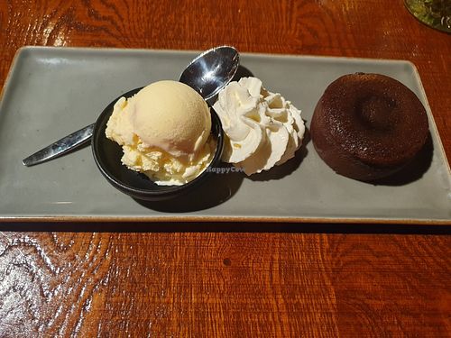 Lavacake met vanilleijs en slagroom at Proeflokaal Bregje in Meppel
