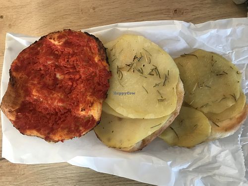 Pizzette at Vegustibus in Rome