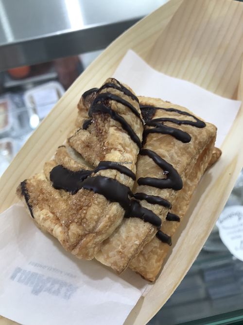 Sfoglia with chocolate  And nuts at Vegustibus in Rome