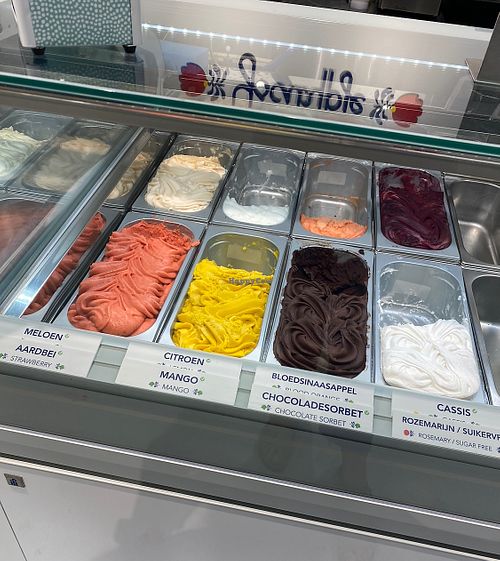 Rozemarijn was verassend lekker   at IJscuypje in Diemen