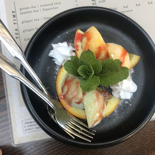 Mochi  at Vegang - P-Berg in Berlin