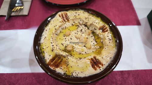 Hummus at Sésamo in Pamplona