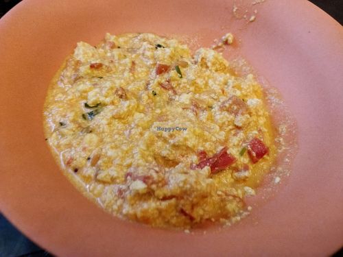 scrambled eggs at Jagannath na Kurskoj in Moscow