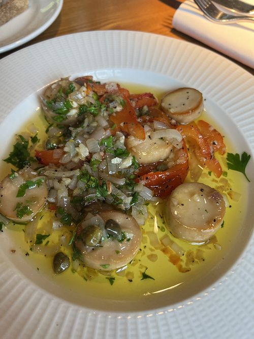 Scalloped oyster mushrooms  at Lussmanns in Harpenden