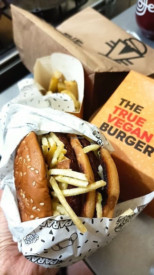 Doble burger at Paradero V  in Lima