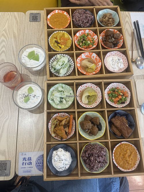   at Qingshu Buyong Deng - 轻蔬不用等 in Shanghai