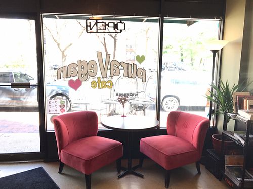 inside at PuraVegan in St Louis