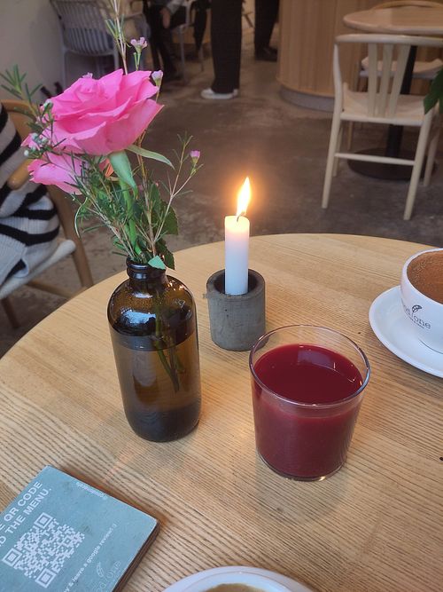 Vitamin juice mix with wonderful decor at Good One Café in Hamburg