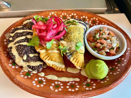 Image of Mis Tacones